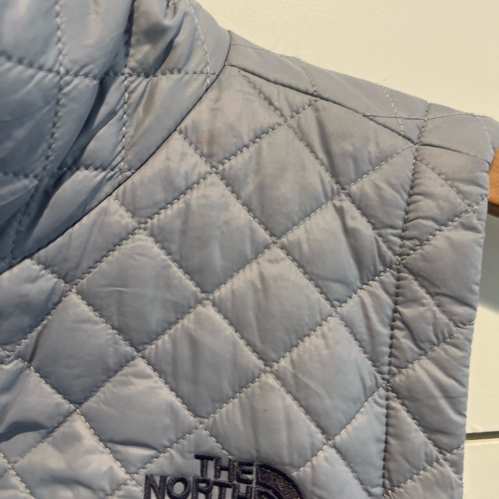 North Face Womens Vest- Small - Picture 3 of 6